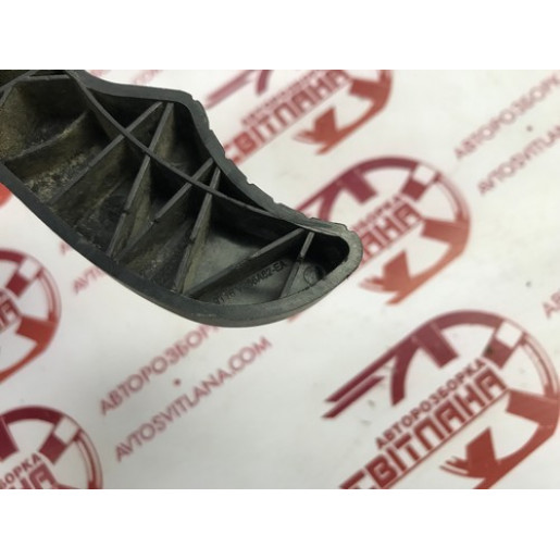Ручка внутренняя левых распашных дверей Ford Connect 2002-2013 9T16V266A62EA